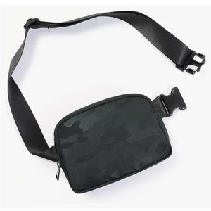ODODOS Black Camo Belt Bag